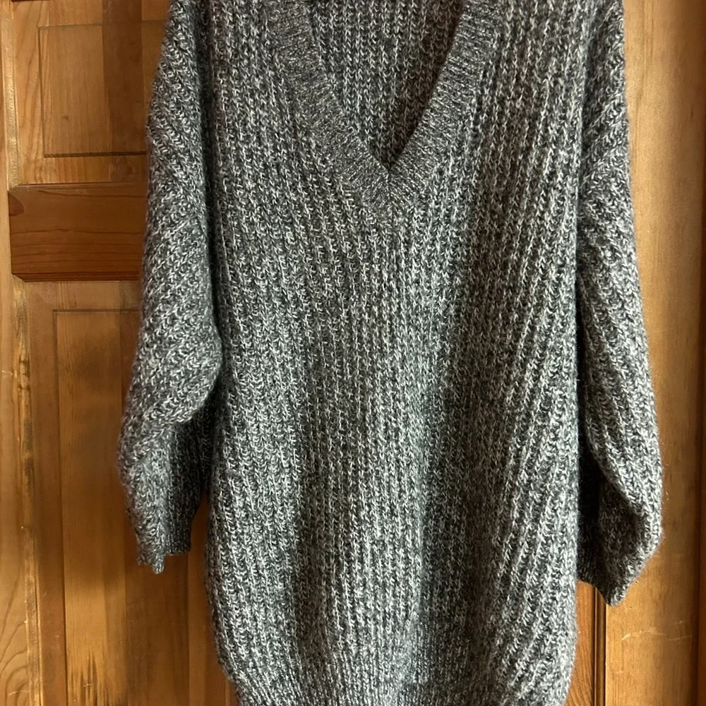 Vintage United Colors of Benetton Gray V-Neck Sweater Dress - Picture 2 of 4